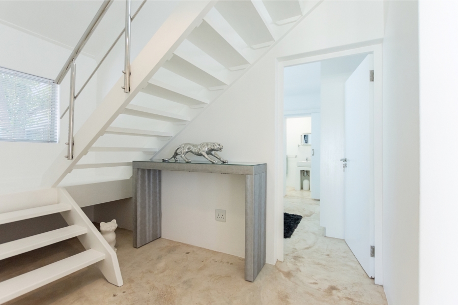 5 Bedroom Property for Sale in Golden Mile Western Cape